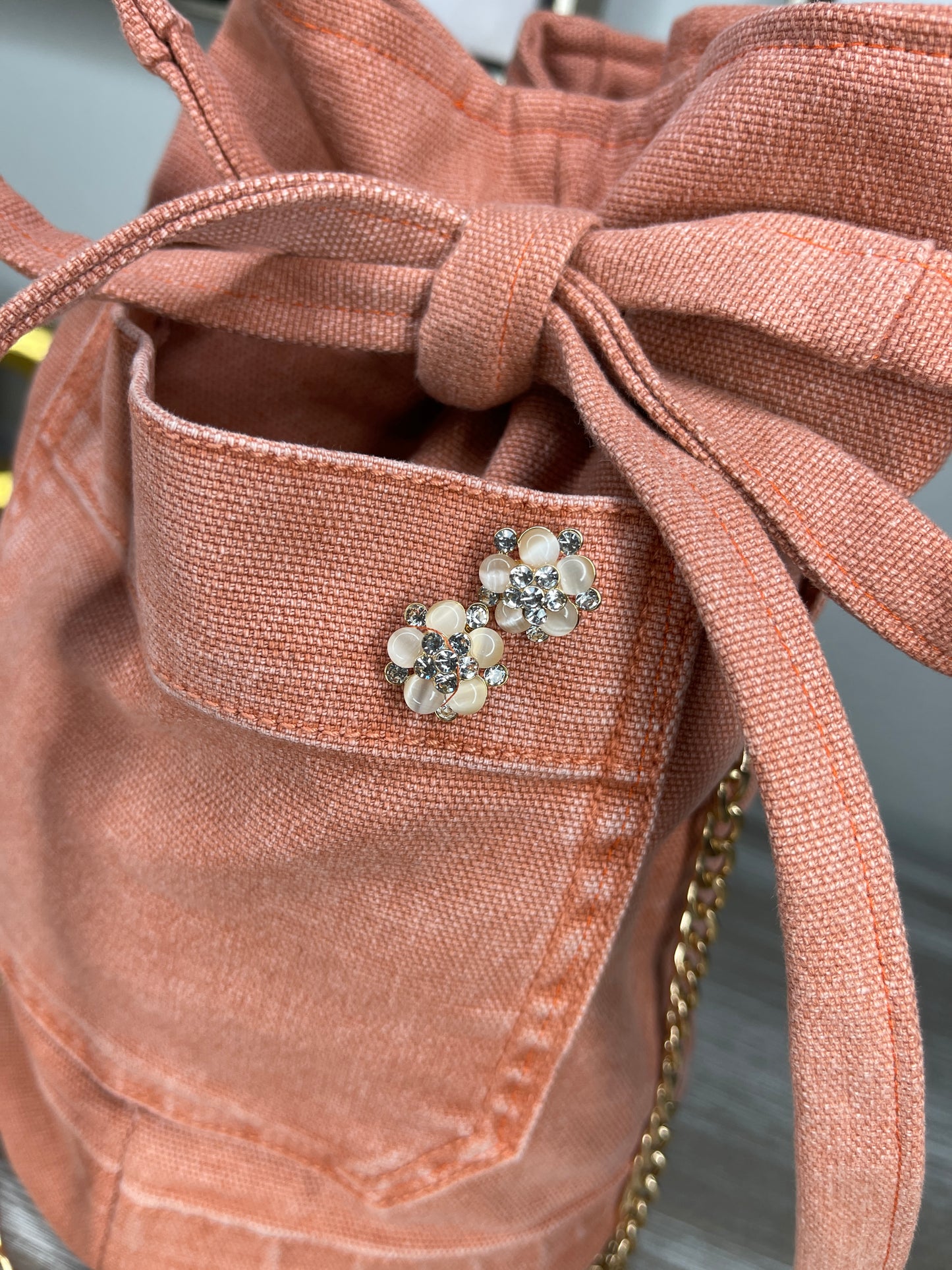 The Money Bag - Rust & Riches